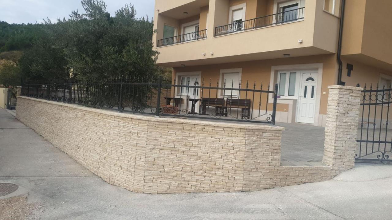Ferdo 1 Hotell Makarska Exteriör bild