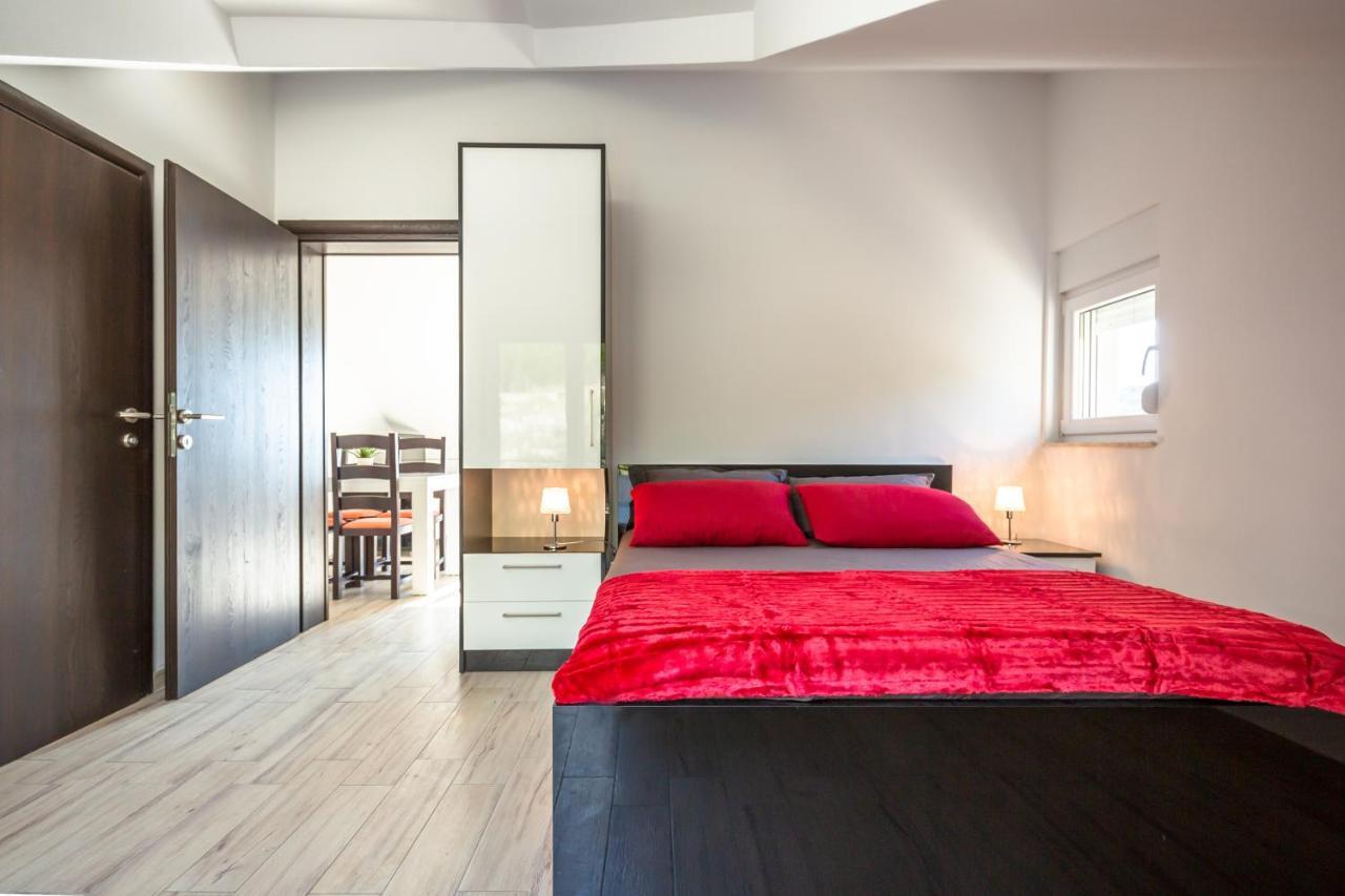 Ferdo 1 Hotell Makarska Exteriör bild