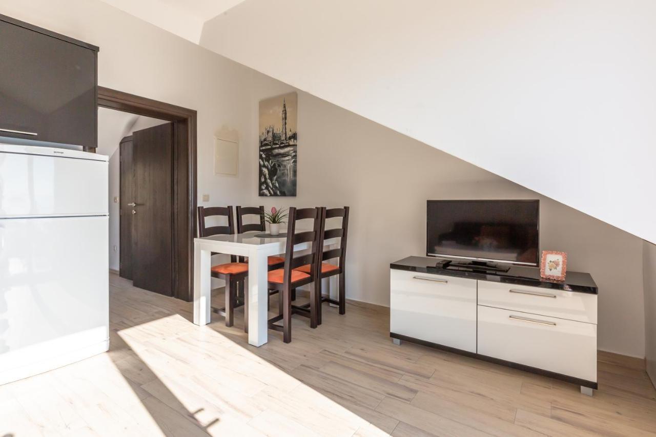 Ferdo 1 Hotell Makarska Exteriör bild